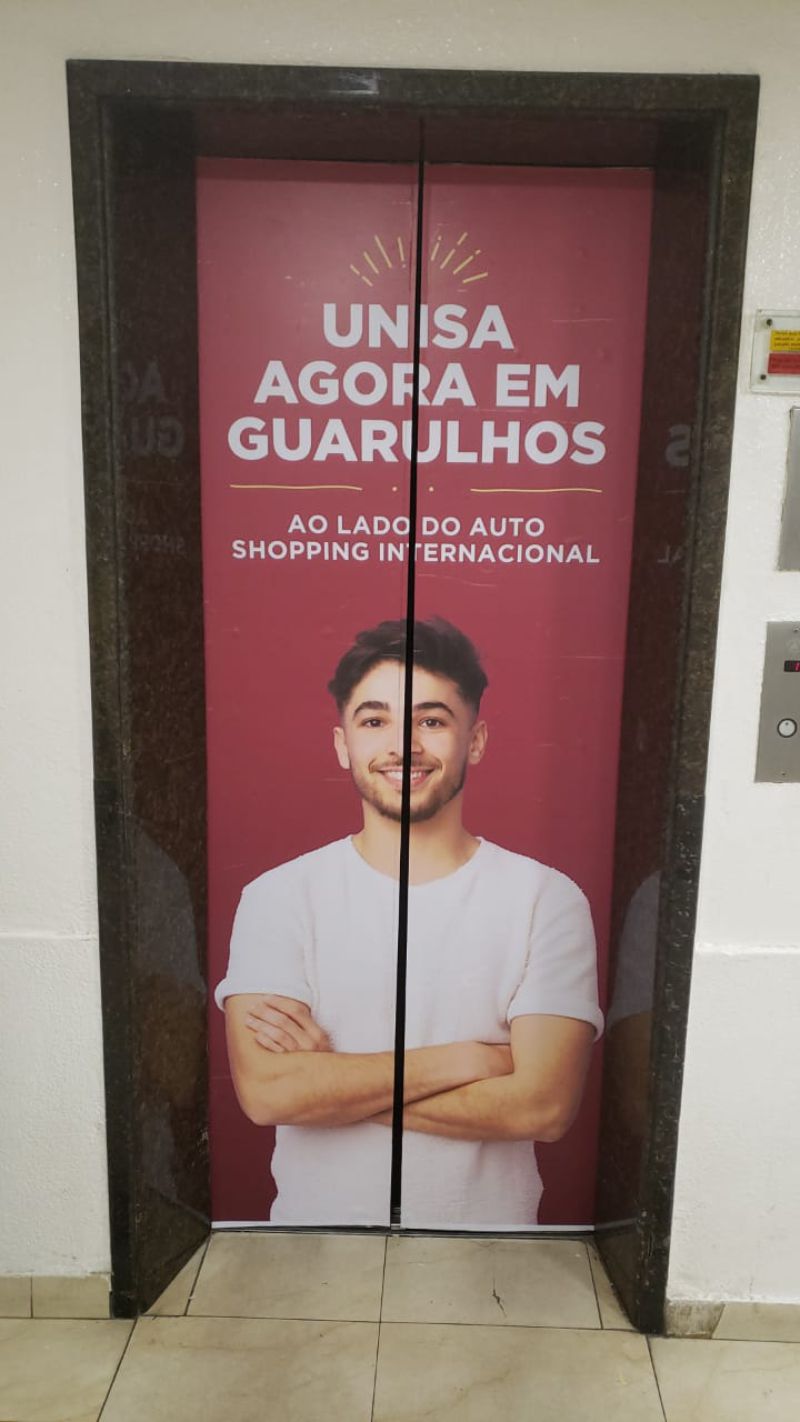 Cobertura de Elevador - Shopping Polli | Adesivos Personalizados 4