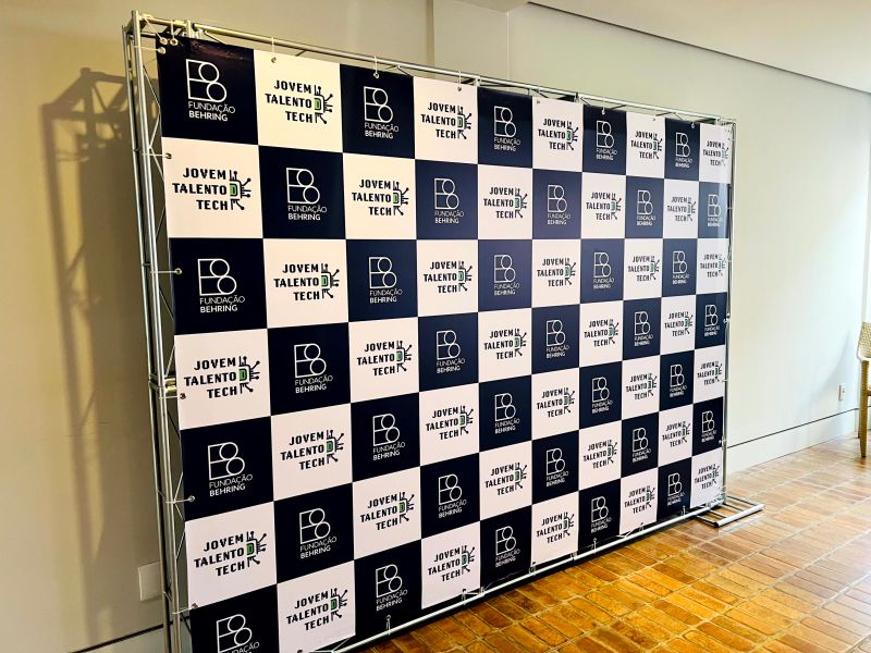 Conferência de Férias em Campinas | Backdrop Evento 1