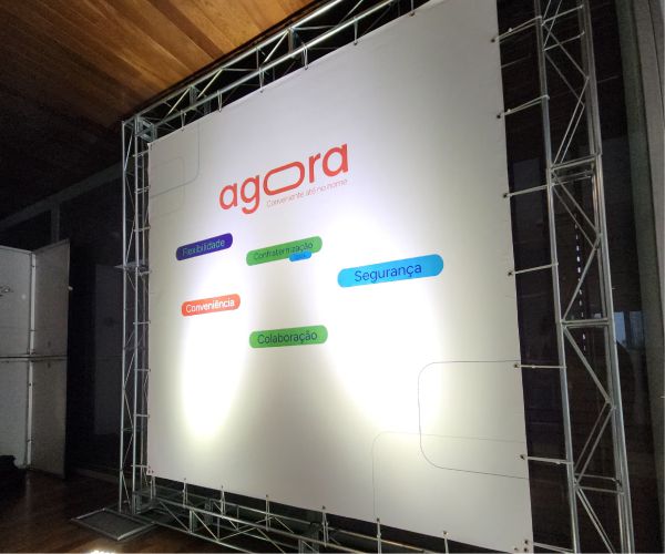 Confraternização de Empresa | Backdrop Evento