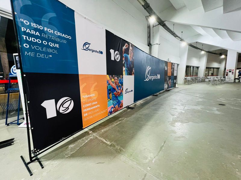 Divisórias em Lona Evento Cazé TV (Ginásio Barueri) | Backdrop Evento 1