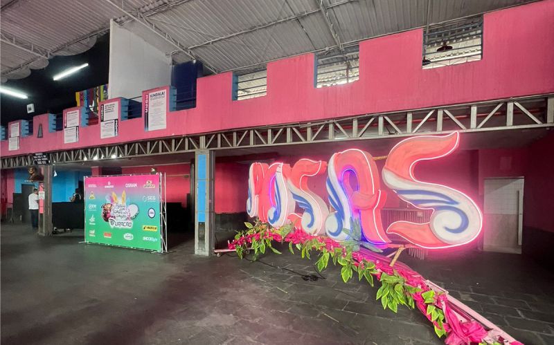 Escola de Samba Rosas de Ouro | Backdrop Evento 2