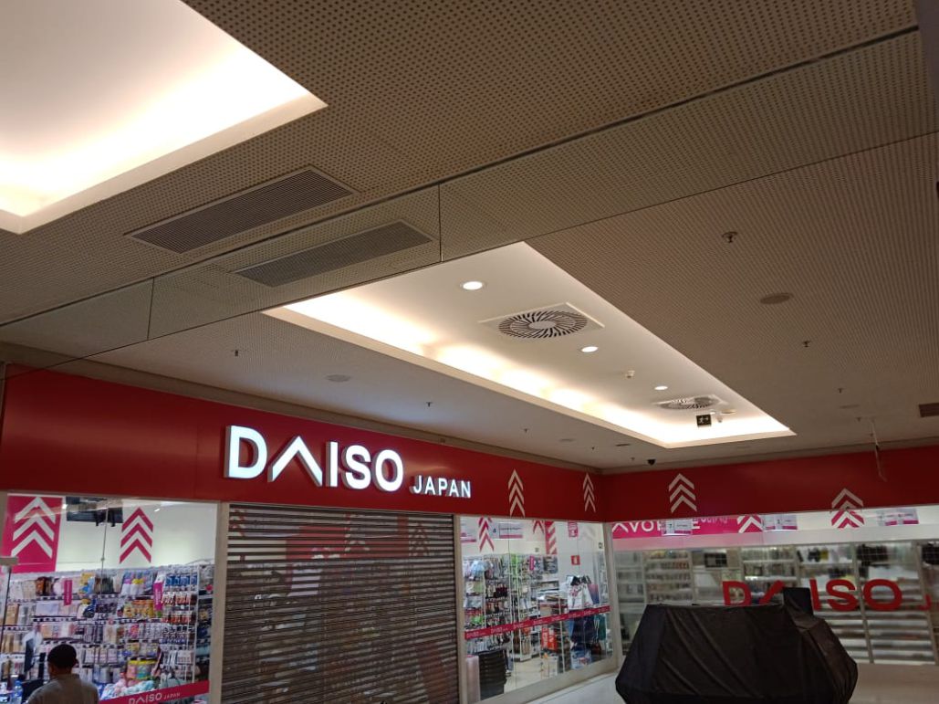 Comunicação Visual em Loja de Shopping Daiso | Comunicação Visual para Empresas 3