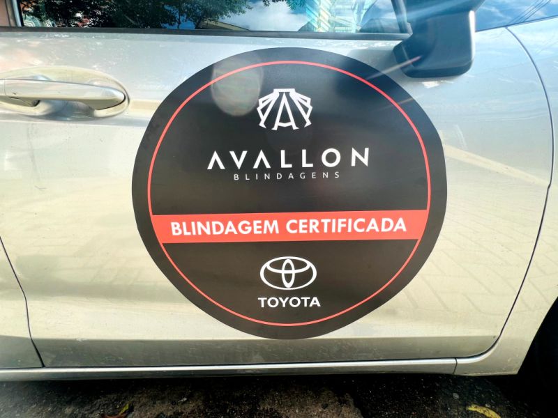 Identificação de Veículos em Teste BYD - Toyota | Comunicação Visual para Empresas 2