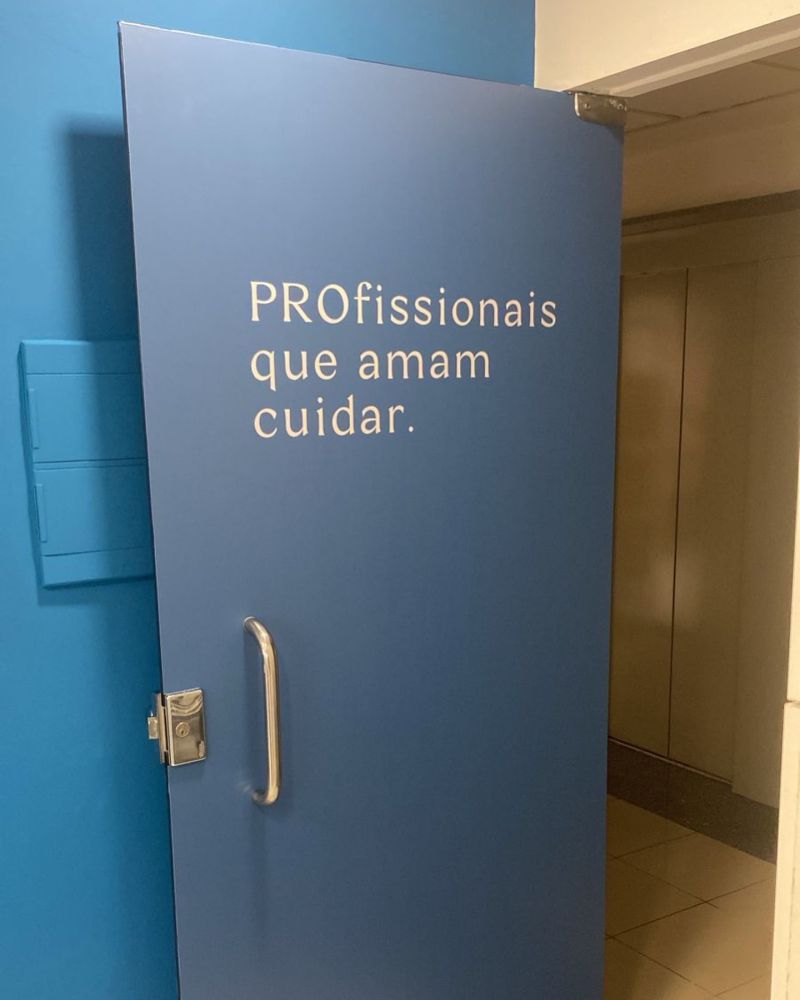 Personalização em Escola de Beleza | Comunicação Visual para Empresas 2