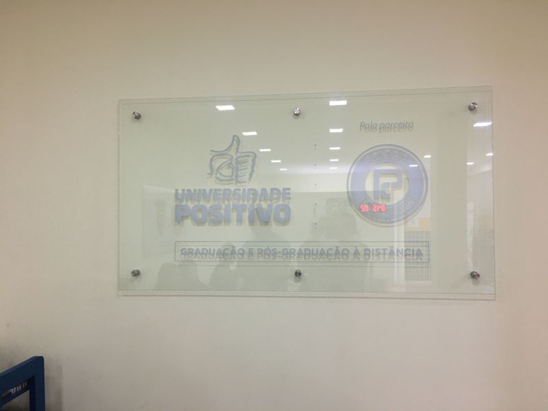 Placa de Vidro para Colégio Presbiteriano | Comunicação Visual para Empresas 2