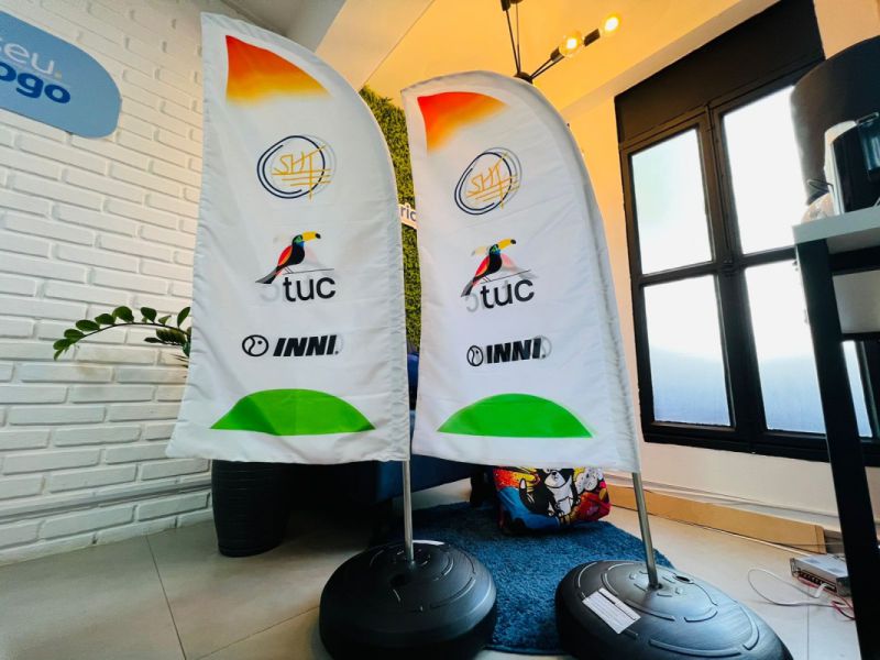 Wind Banner com Logotipo | Comunicação Visual para Empresas 1