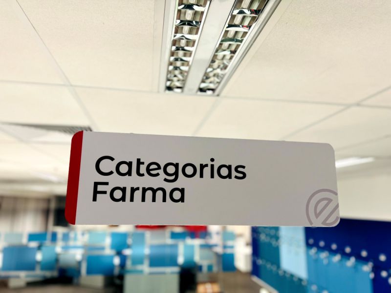 Comunicação Visual Grupo Elfa | Decoração de Escritórios 1