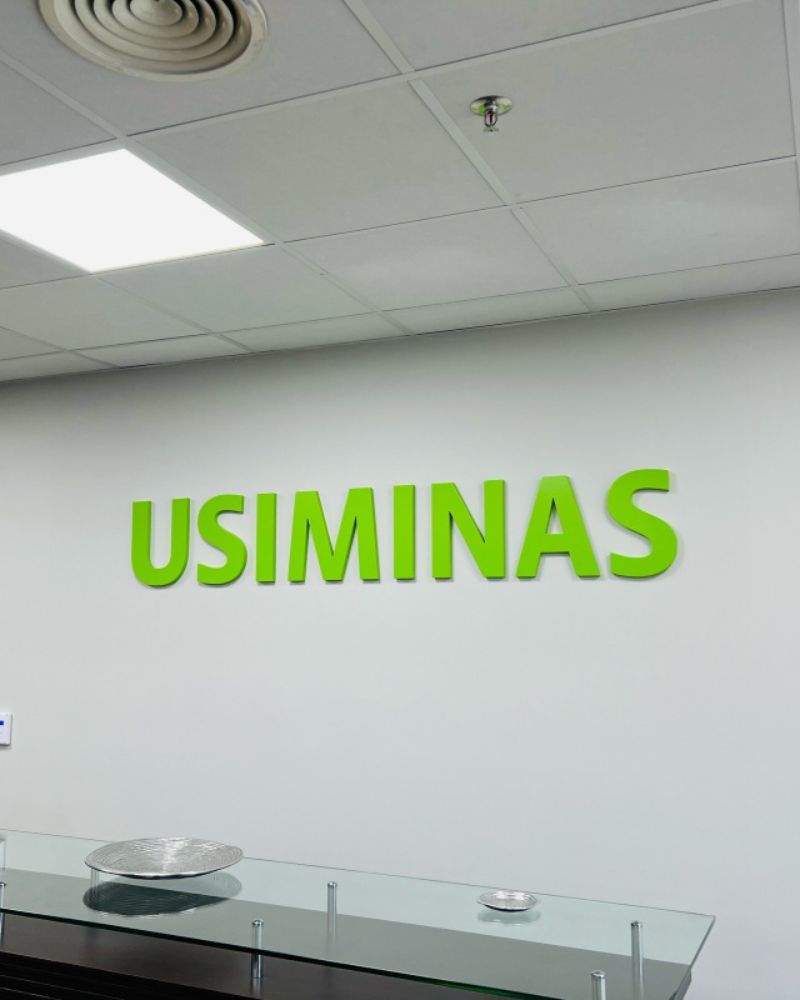 Comunicação Visual Usiminas | Decoração de Escritórios 2