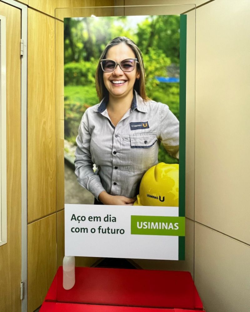 Comunicação Visual Usiminas | Decoração de Escritórios 7
