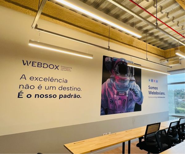 Decoração Astronauta Moderna - Webdox | Decoração de Escritórios