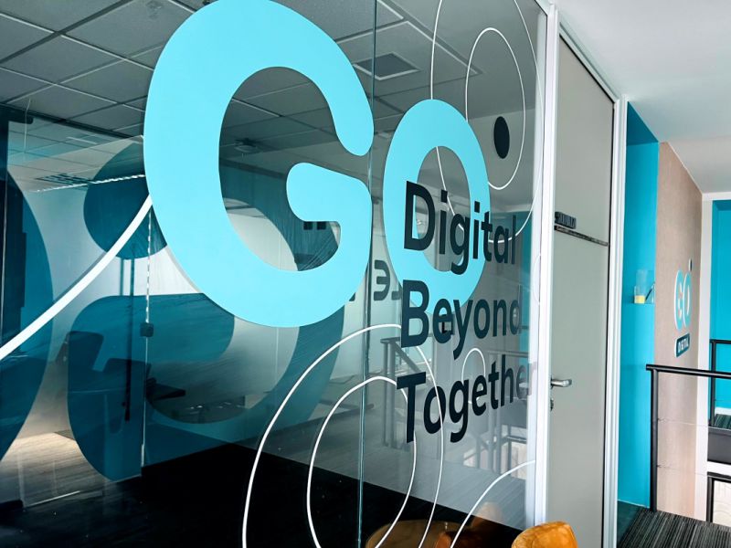 Decoração com Adesivos - Grupo Ótima | Decoração de Escritórios 10