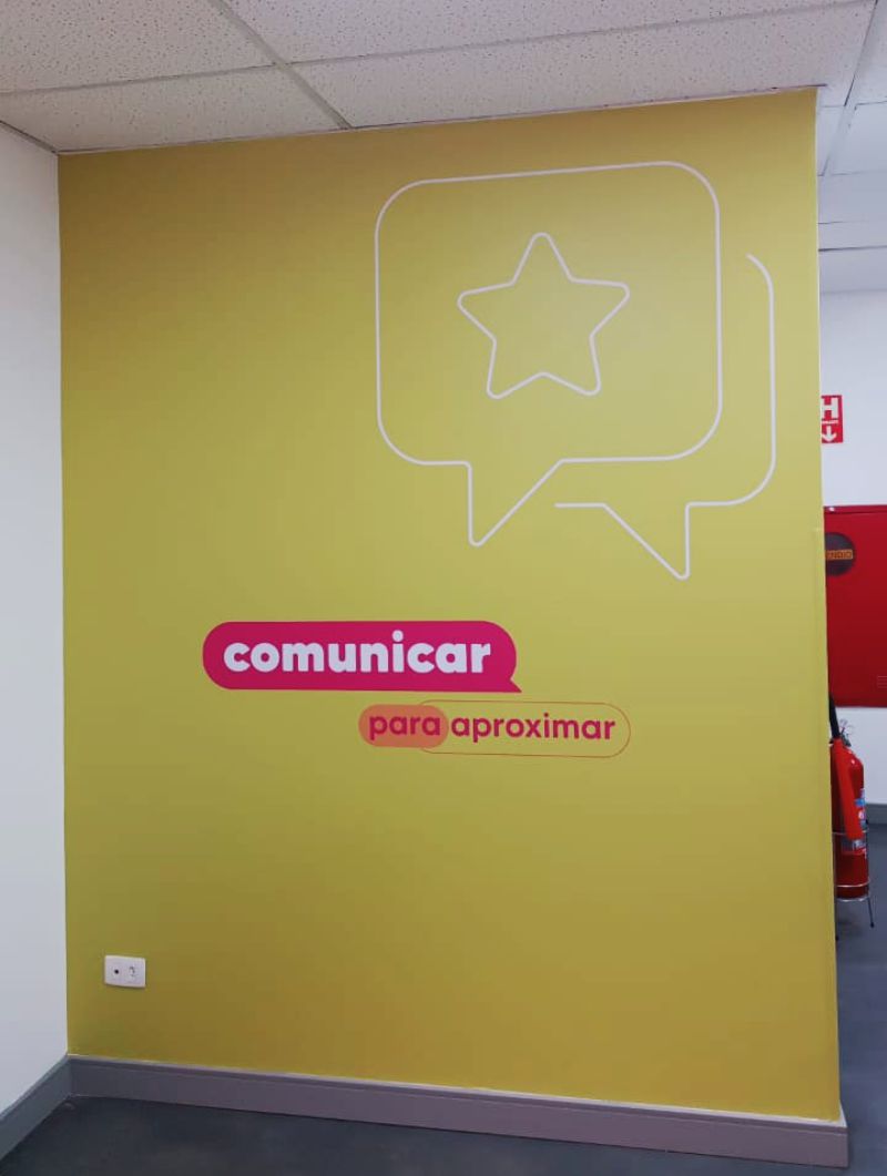 Papel de Parede Personalizado Unicred | Decoração de Escritórios 6