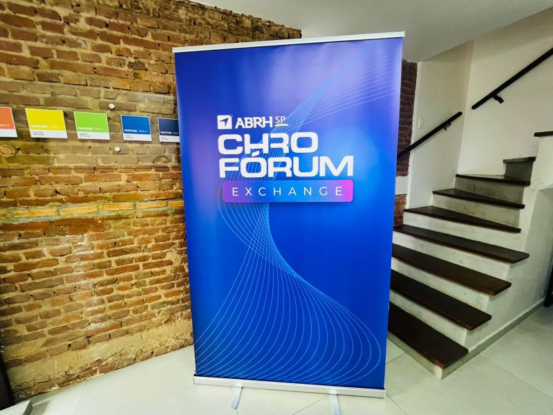 Painel Retrátil para Conferência | Produção de Eventos 3