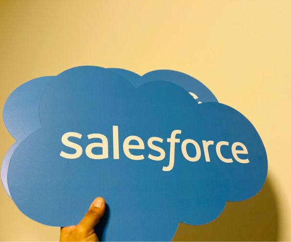 Logo em Formato de Nuvem - Salesforce | Placas Personalizadas