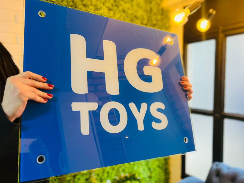 Sinalização com Logotipos para Hall e Portas | Placas Personalizadas 6
