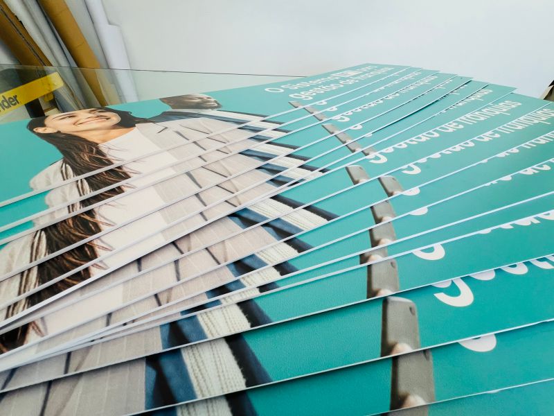 Sinalização Promocional - Divulgação de Software | Placas Personalizadas 3