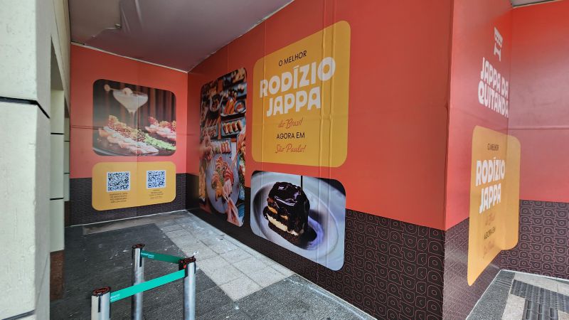 Obras em Shopping | Personalização de Tapume 2