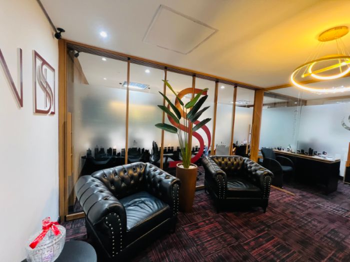 Adesivo Jateado para Escritórios, Alphaville Baruerí Exemplo 3 | Cipriani Comunicação Visual