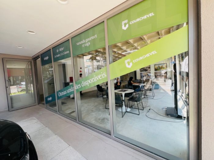 Adesivo para Vidraça, Alphaville Baruerí Exemplo 4 | Cipriani Comunicação Visual