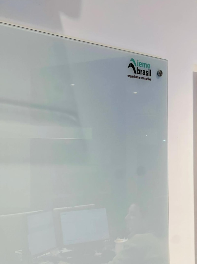 Lousa de Vidro, Alphaville Baruerí Exemplo 1 | Cipriani Comunicação Visual