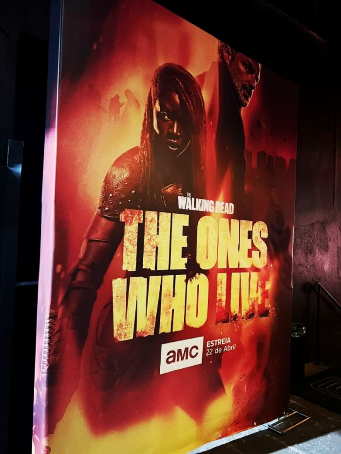 Mural de Fotos Backrop, Alphaville Baruerí Slide 3 | Cipriani Comunicação Visual