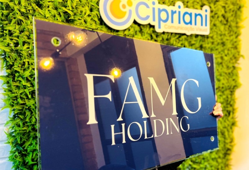 Painel de Vidro sob Medida, Alphaville Baruerí Exemplo 3 | Cipriani Comunicação Visual