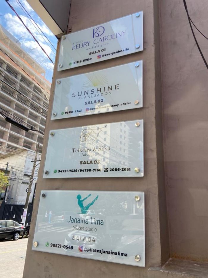 Placa de Vidro, Alphaville Baruerí Exemplo 1 | Cipriani Comunicação Visual
