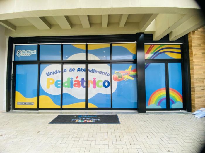 Adesivo para Vidro em Atibaia Slide 2 | Cipriani Comunicação Visual