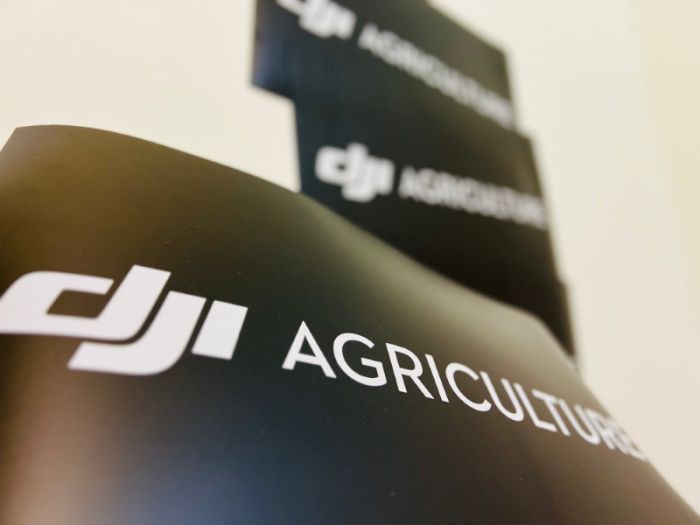 Adesivo Provisório para Carro em Atibaia Slide 1 | Cipriani Comunicação Visual