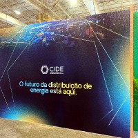 Envelopamento de Tapume | Atibaia | Cipriani Comunicação Visual