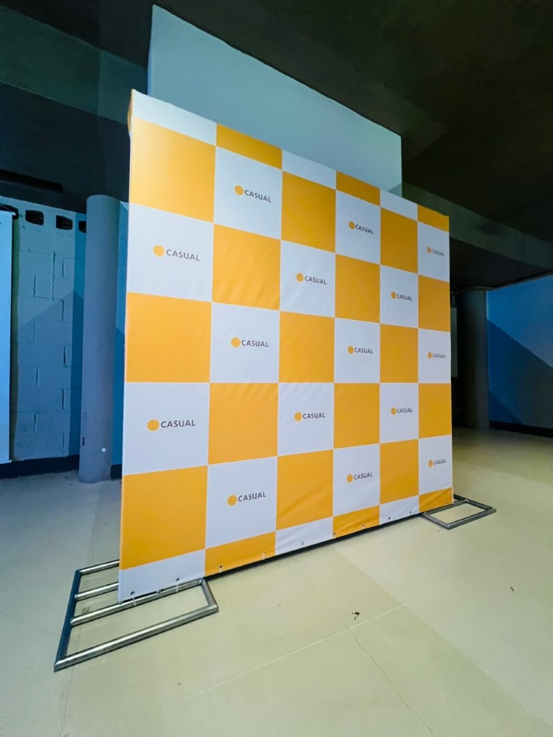 Painel de Fotos Backdrop em Atibaia Exemplo 4 | Cipriani Comunicação Visual