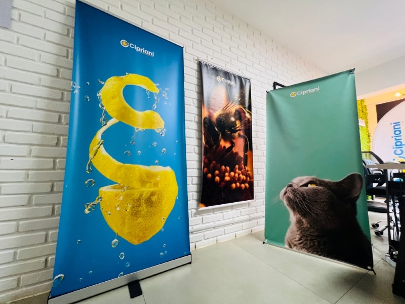 X Banner em Atibaia Exemplo 3 | Cipriani Comunicação Visual