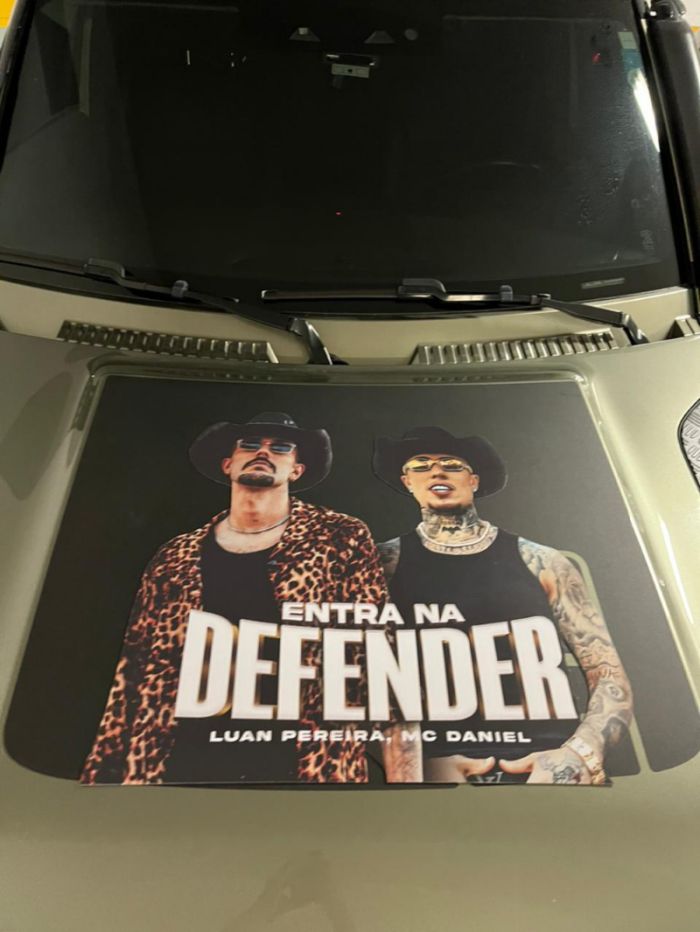 Varia, média de 6 a 12 meses (uso externo). | Bragança Paulista | Cipriani Comunicação Visual