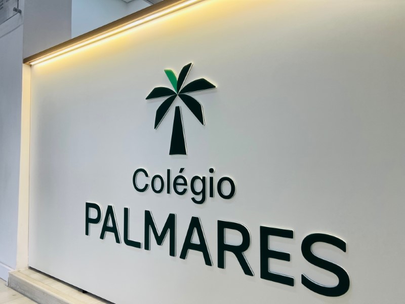 Logo em Acrílico em Bragança Paulista Slide 1 | Cipriani Comunicação Visual