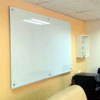 Lousa de Acrílico sob Medida | Bragança Paulista | Cipriani Comunicação Visual