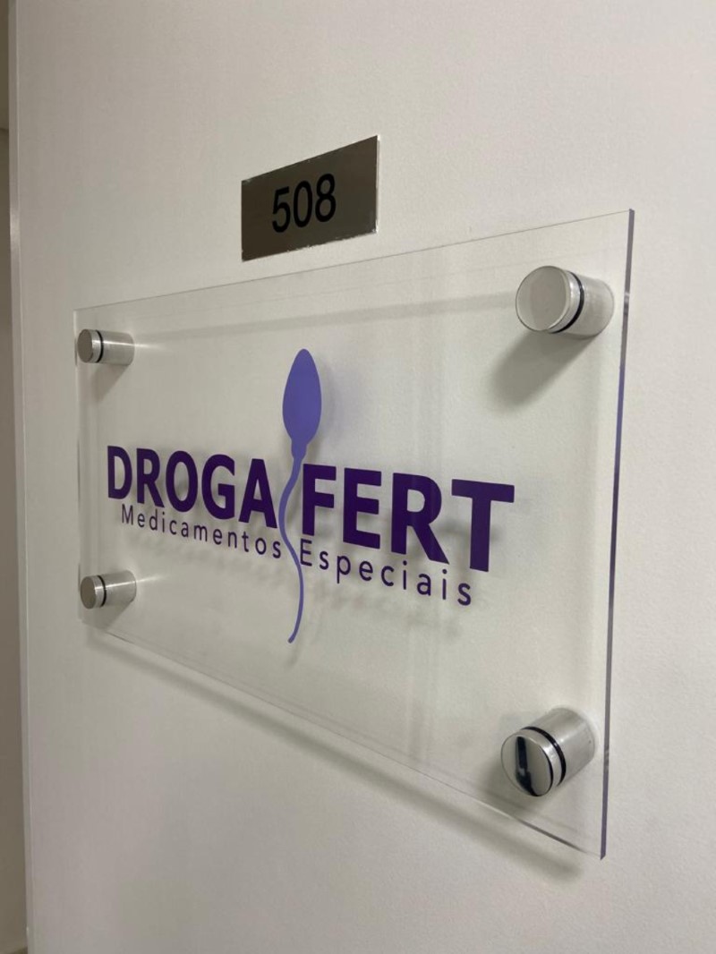 Placa de Porta em Bragança Paulista Exemplo 4 | Cipriani Comunicação Visual