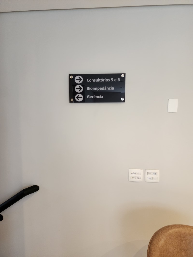 Sinalização de Clínicas em Bragança Paulista Exemplo 3 | Cipriani Comunicação Visual