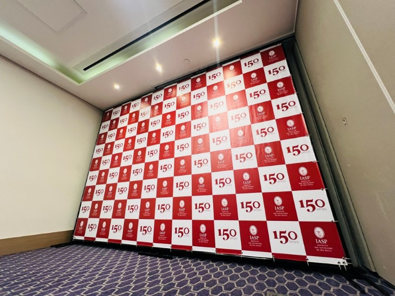 Lona Backdrop para Evento em Campinas Exemplo 4 | Cipriani Comunicação Visual