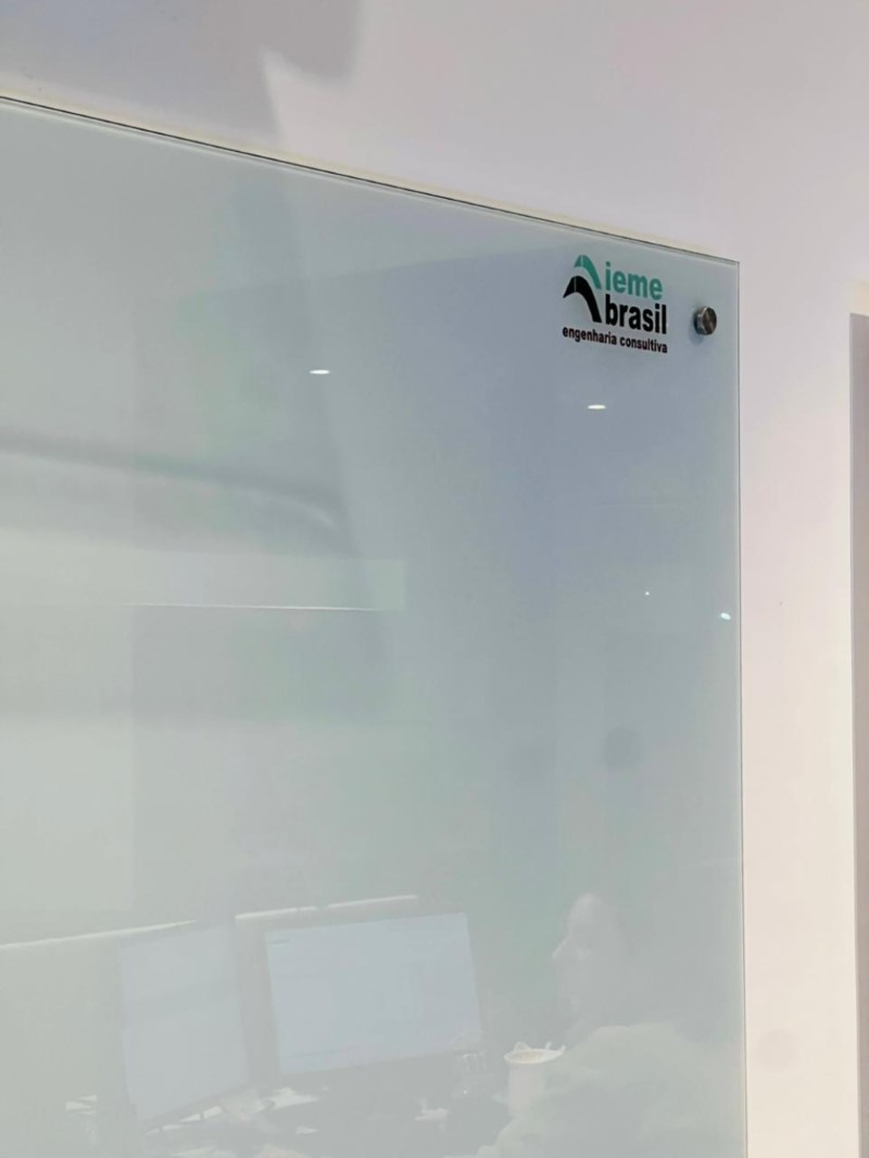 Lousa de Vidro Temperado em Campinas Exemplo 2 | Cipriani Comunicação Visual