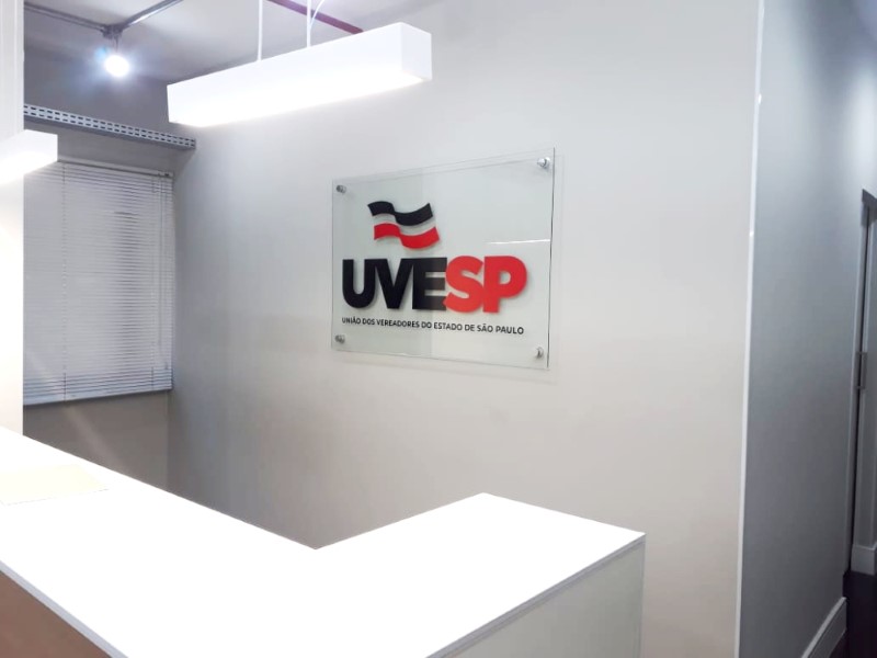 Placa de Vidro para Escritório em Campinas Exemplo 1 | Cipriani Comunicação Visual