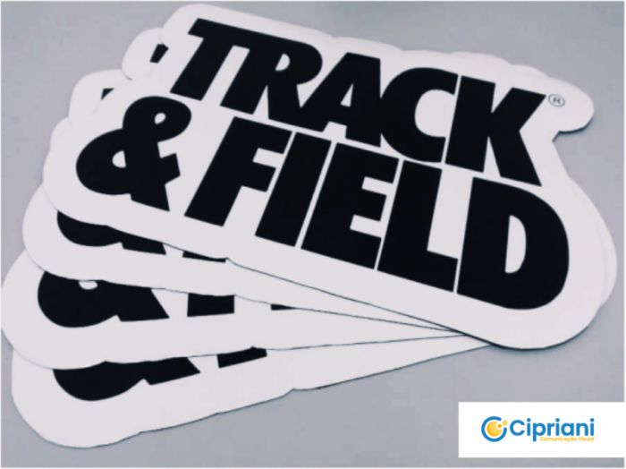 Varia, média de 6 a 12 meses (uso externo). | Itatiba | Cipriani Comunicação Visual