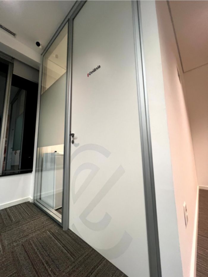 Adesivo Jateado sob Medida em Jundiaí Slide 2 | Cipriani Comunicação Visual