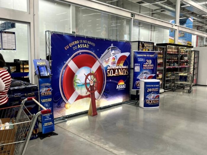 Fica transparente contra a luz? | Jundiaí | Cipriani Comunicação Visual