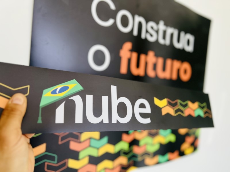 Placa Autoadesiva em Jundiaí Exemplo 3 | Cipriani Comunicação Visual