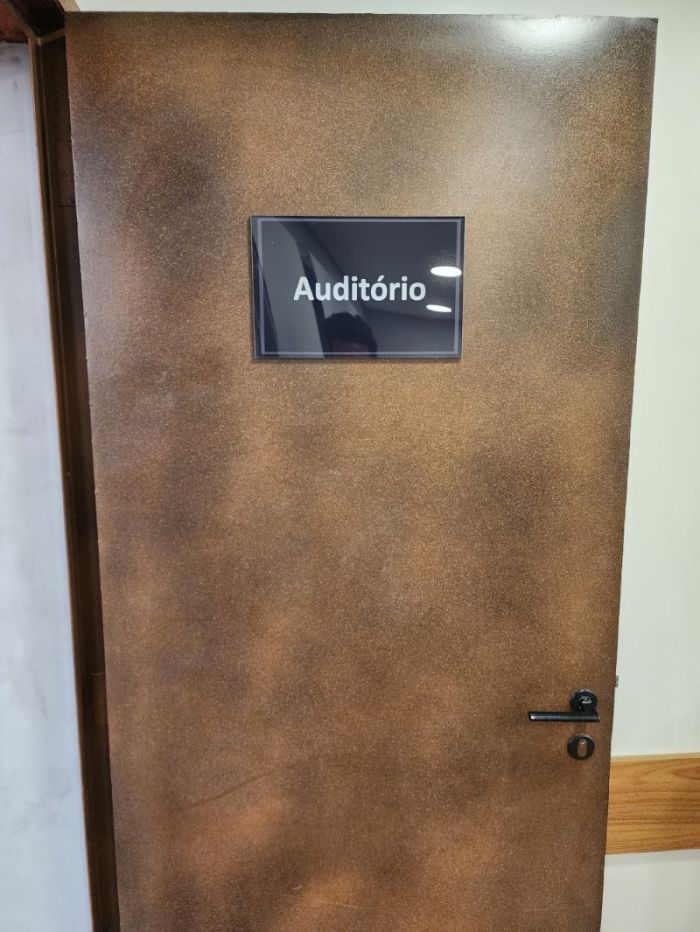 Sinalização de Clínicas em Jundiaí Slide 2 | Cipriani Comunicação Visual