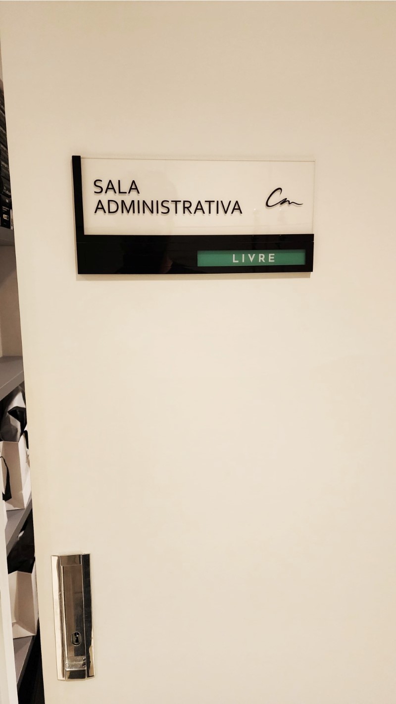 Sinalização de Escritórios em Jundiaí Exemplo 4 | Cipriani Comunicação Visual