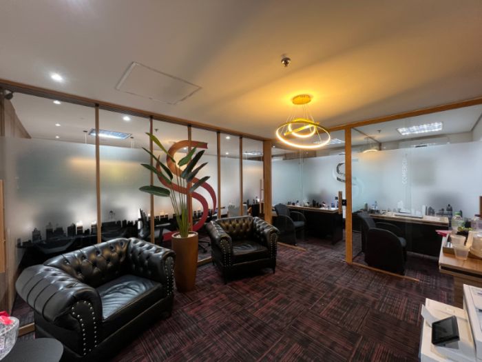 Adesivo Jateado sob Medida em São Paulo Exemplo 2 | Cipriani Comunicação Visual