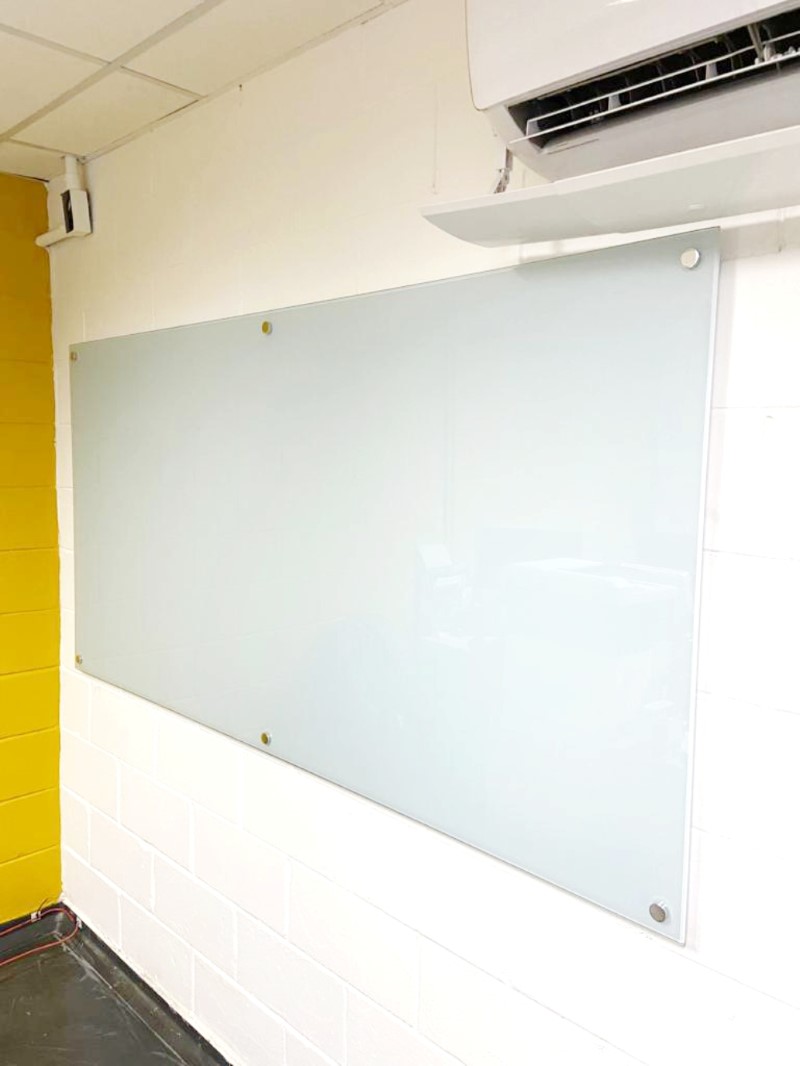 Quadro Branco sob Medida em São Paulo Exemplo 3 | Cipriani Comunicação Visual