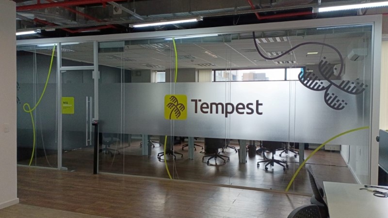 Sim, garantia total na instalação própria. | São Paulo | Cipriani Comunicação Visual