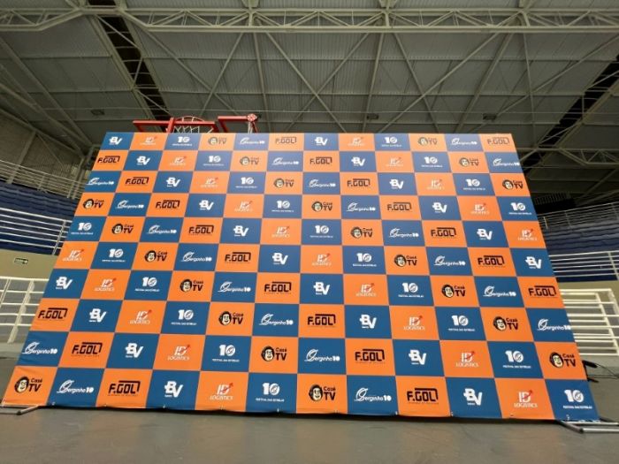 Lona Backdrop para Evento em Valinhos Exemplo 4 | Cipriani Comunicação Visual
